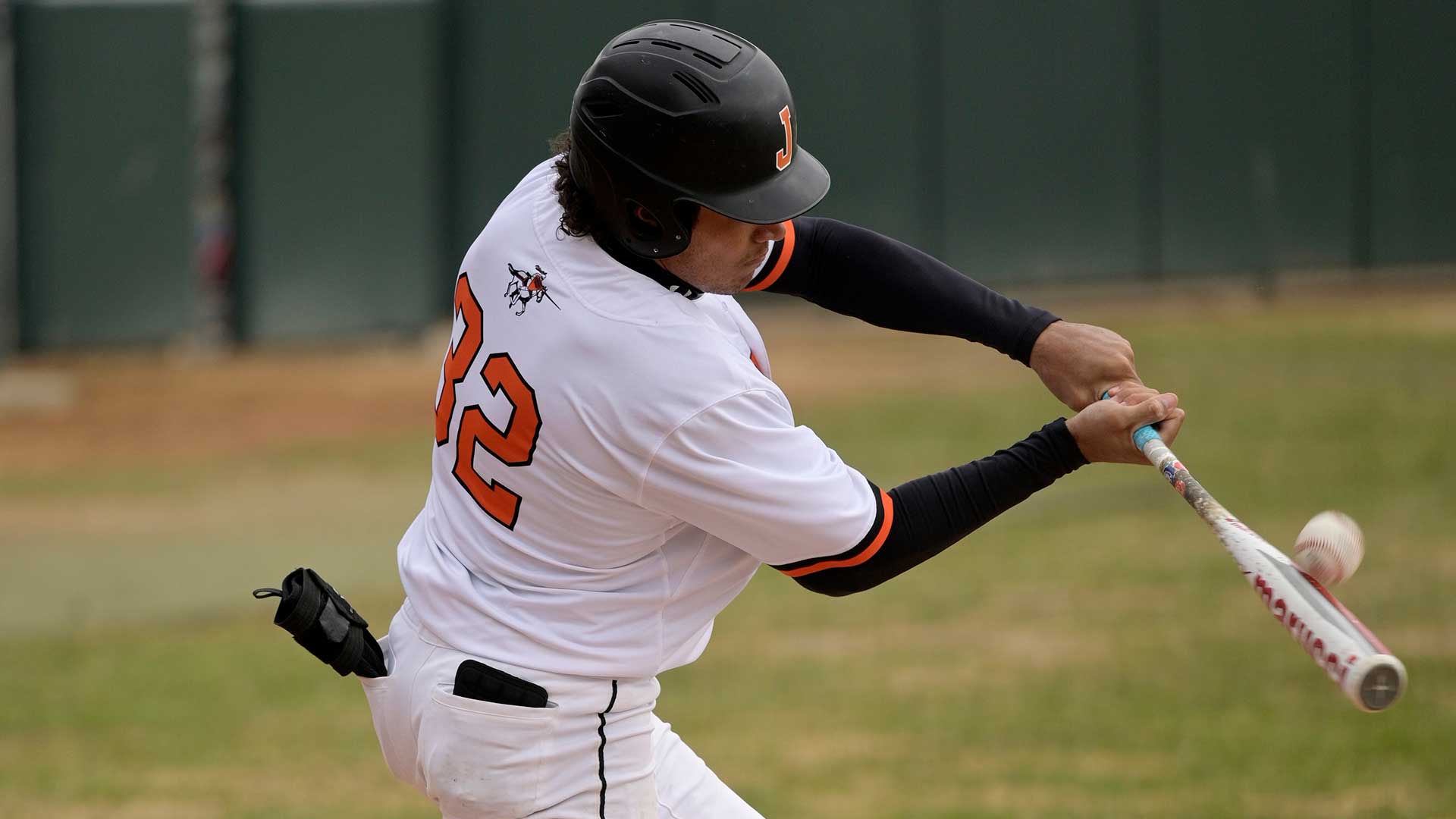 Jimmies close out regular season with sweep of DWU
