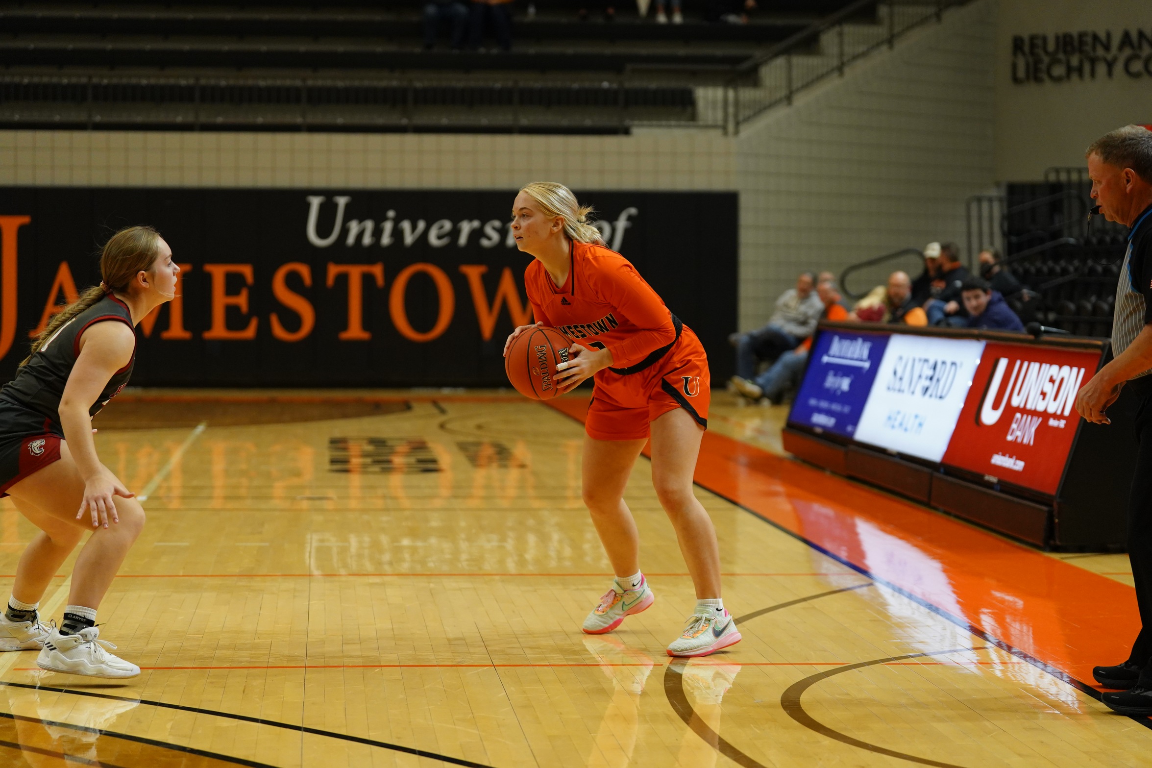 Jimmies on four game win streak after road defeat of Mount Marty